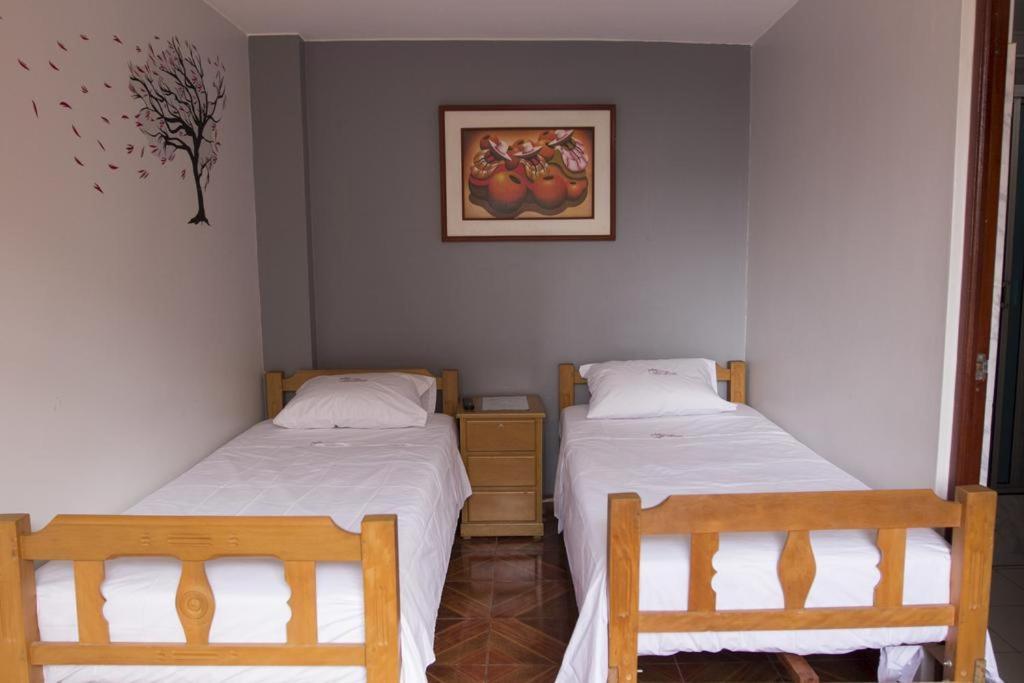 Hostal Las Fresas Lima Airport Callao ภายนอก รูปภาพ