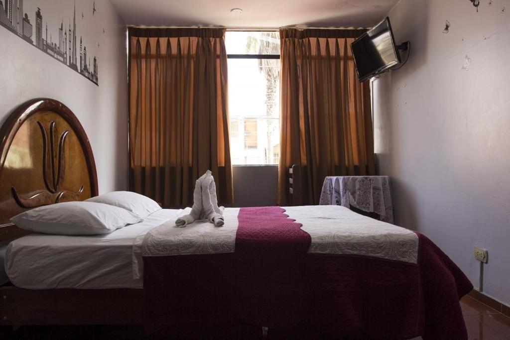 Hostal Las Fresas Lima Airport Callao ภายนอก รูปภาพ