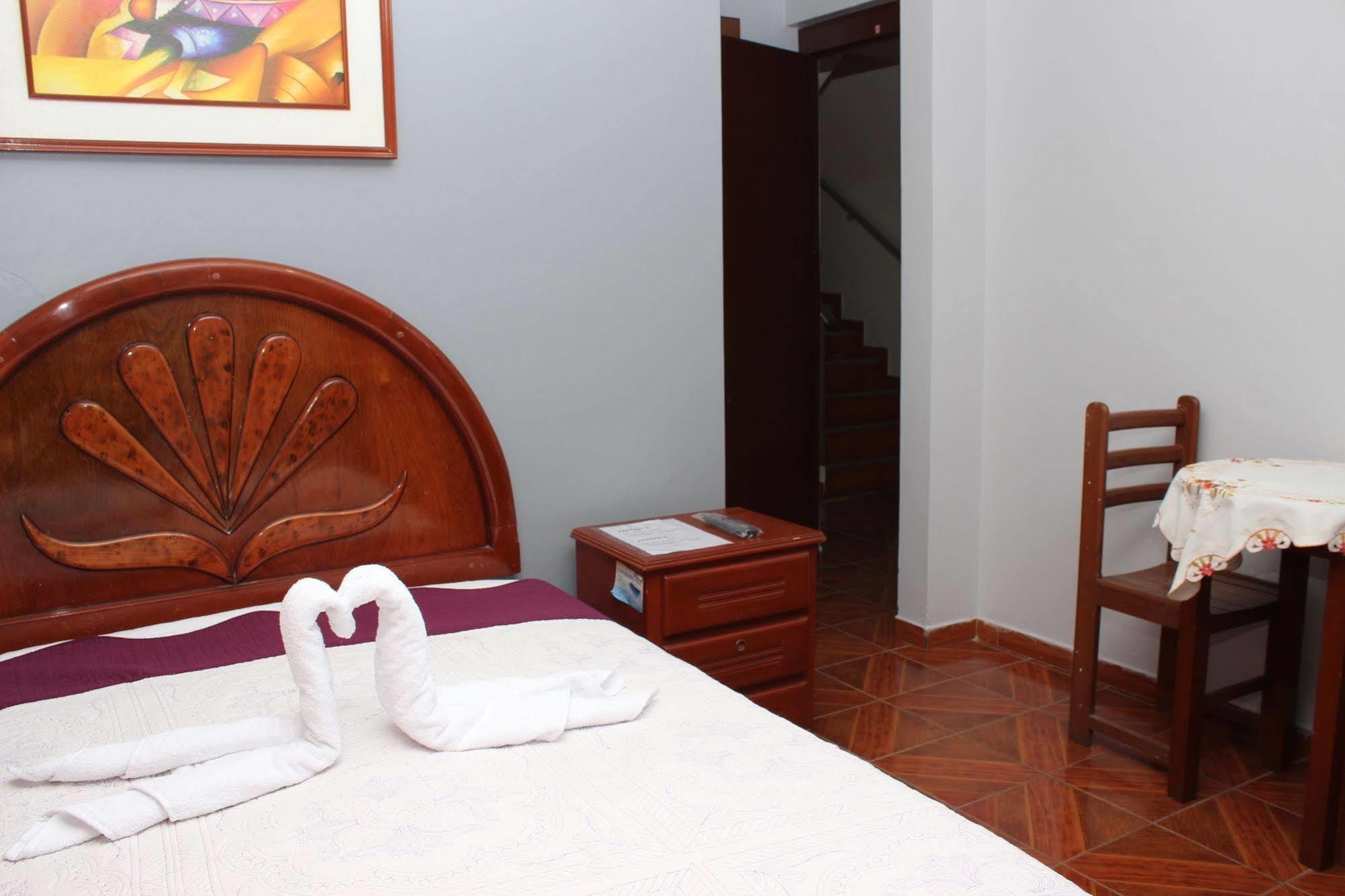 Hostal Las Fresas Lima Airport Callao ภายนอก รูปภาพ