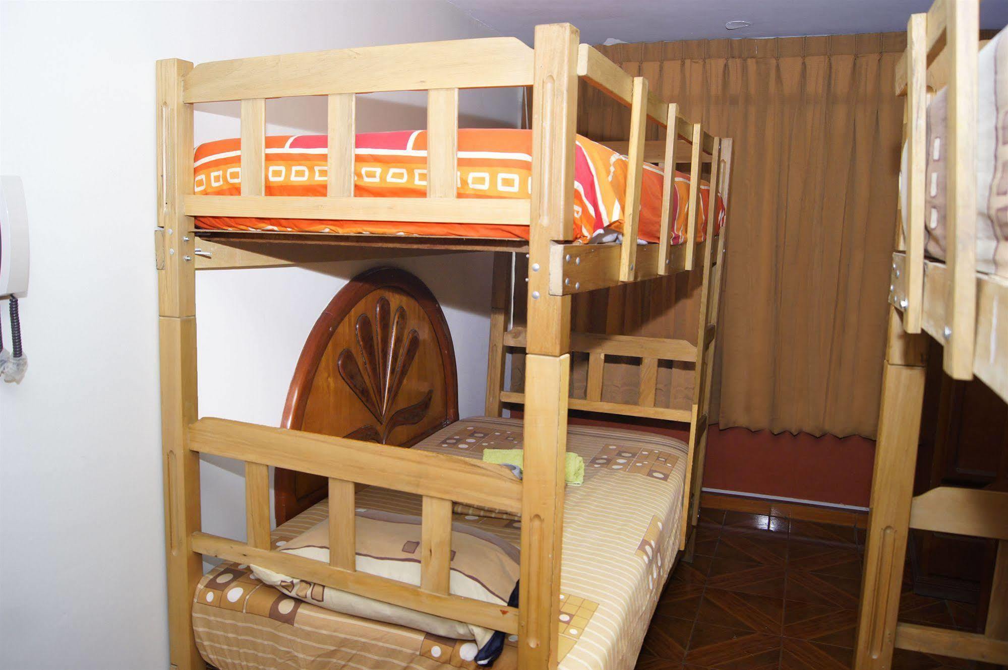 Hostal Las Fresas Lima Airport Callao ภายนอก รูปภาพ