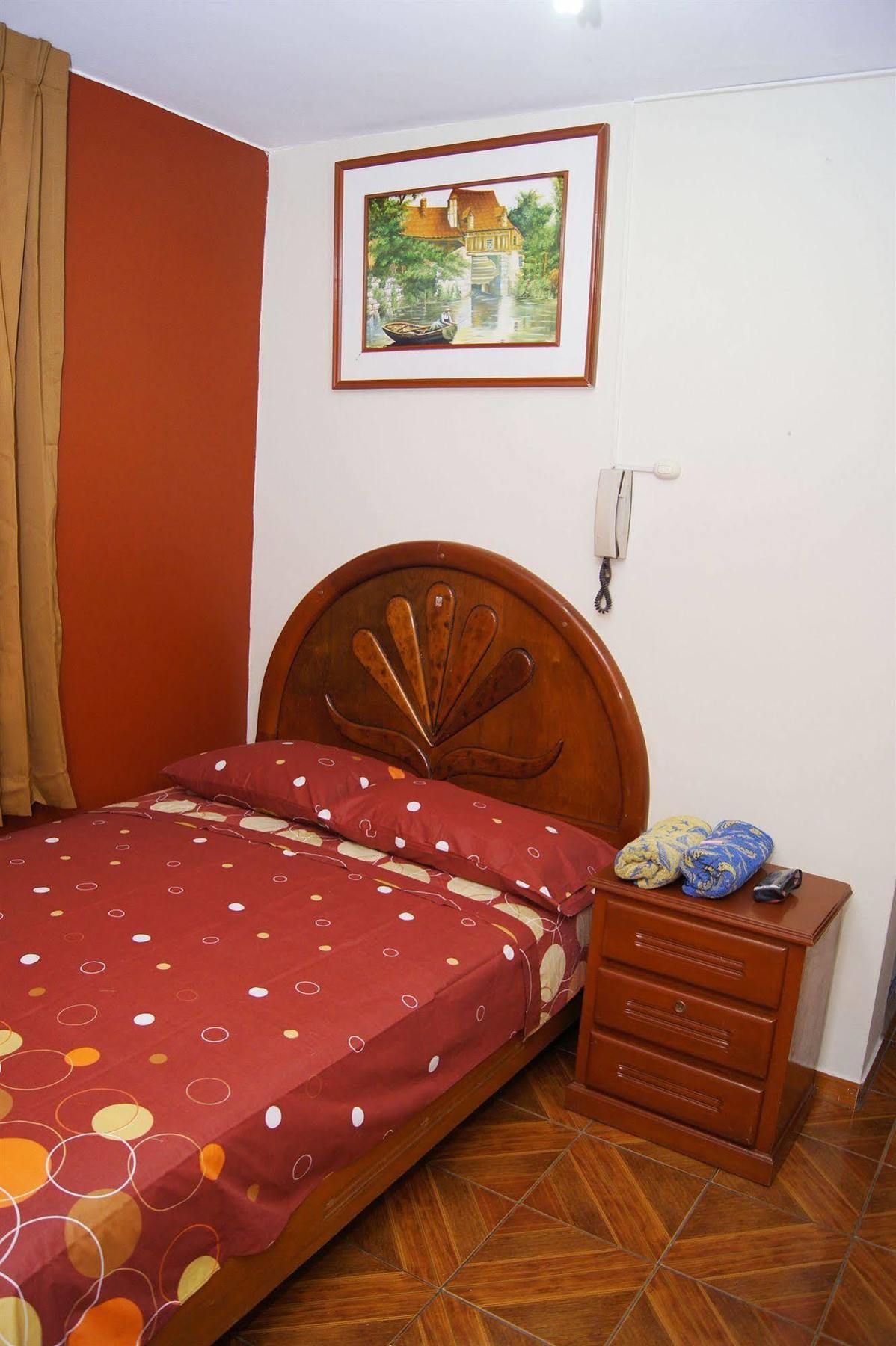 Hostal Las Fresas Lima Airport Callao ภายนอก รูปภาพ